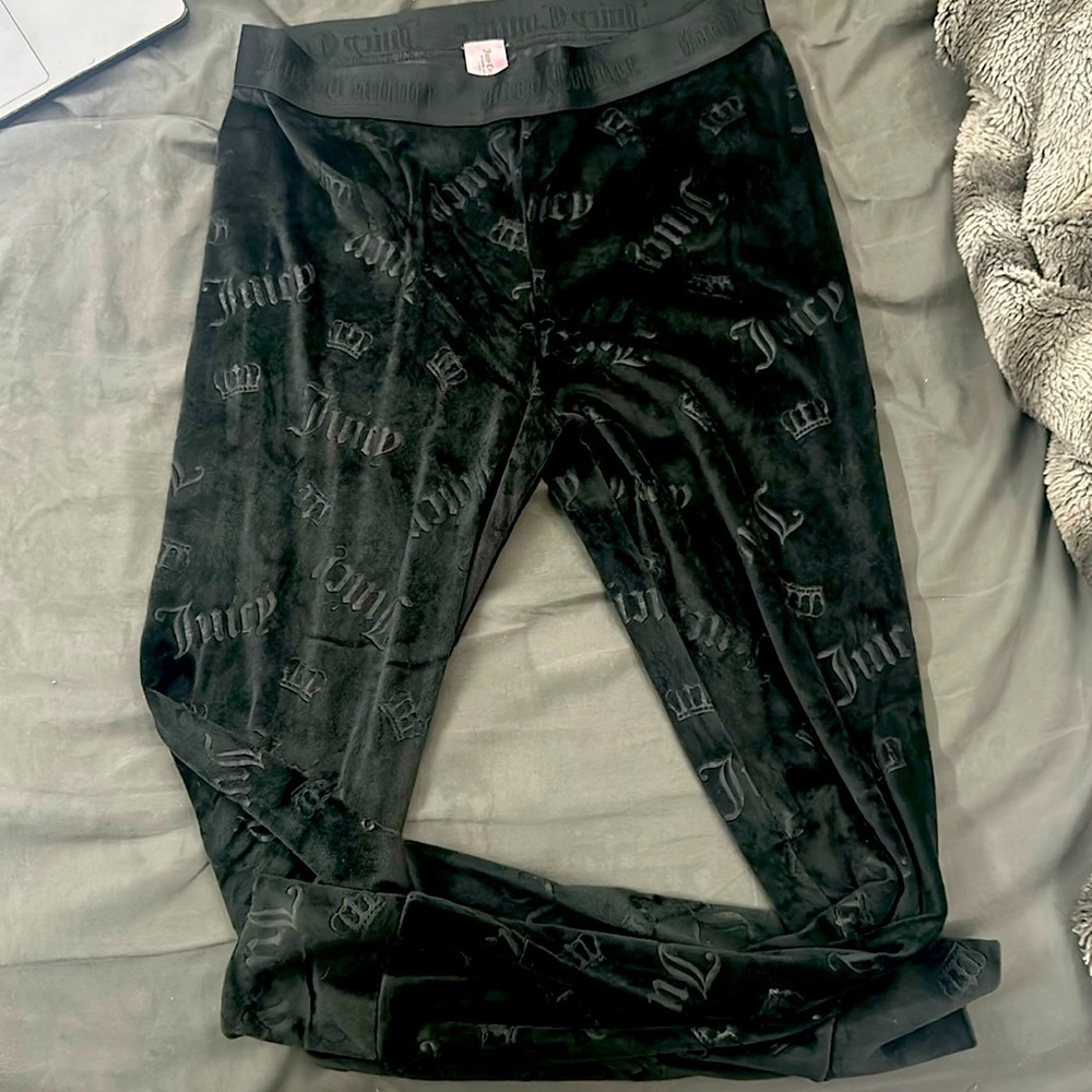 JUICY Leggings or pajama pants- Whatever you would prefer to wear it as